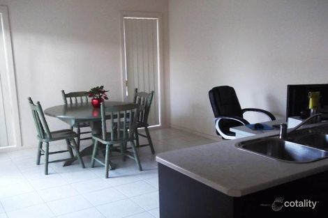 Property photo of 30 Tintern Loop Hillside VIC 3037