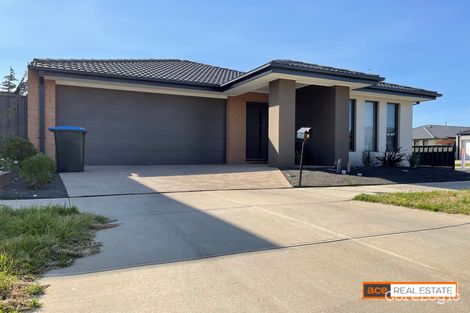 Property photo of 2 Bluegrass Street Tarneit VIC 3029