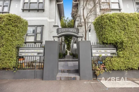Property photo of 12/23 Hotham Street East Melbourne VIC 3002