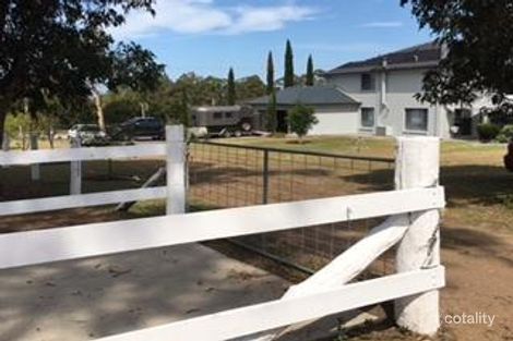 Property photo of 9 Cahill Close Black Hill NSW 2322