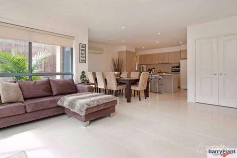 Property photo of 9 Mount View Court Frankston VIC 3199