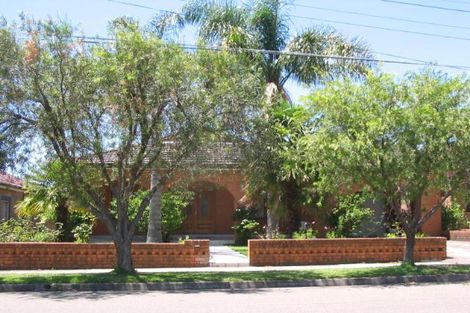 4 Lewins St, Earlwood, NSW 2206