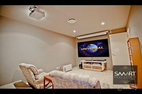 Property photo of 5 Middle Quay Drive Biggera Waters QLD 4216