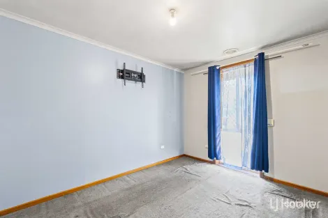 Property photo of 11 Adaluna Crescent Smithfield SA 5114