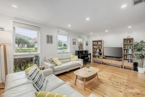 Property photo of 14 Galahad Crescent Glen Waverley VIC 3150