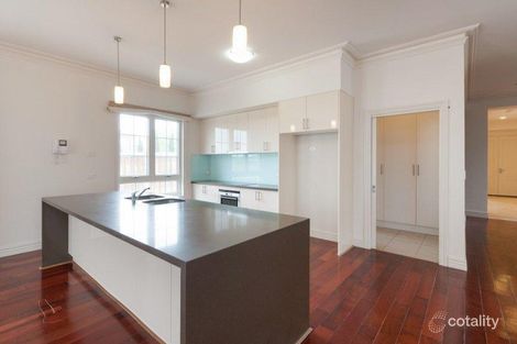 Property photo of 37 Royal Terrace Craigieburn VIC 3064