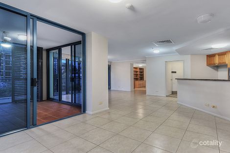 Property photo of 14/8 Goodwin Street Kangaroo Point QLD 4169