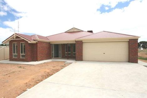 19 Abbott Dr, Kadina, SA 5554