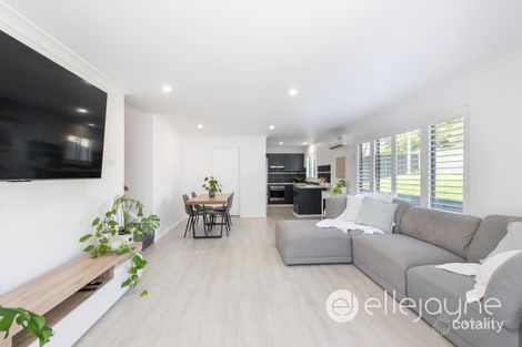 33 Hillcrest Rd, Mirrabooka, NSW 2264