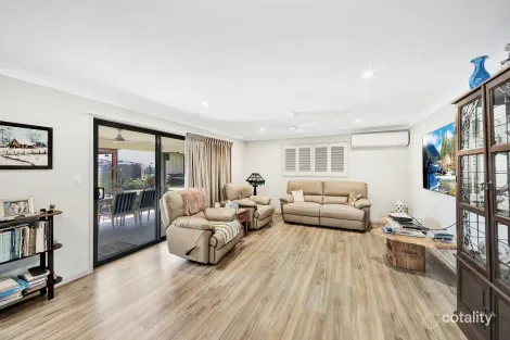 Property photo of 19 Periwinkle Crescent Toogoom QLD 4655