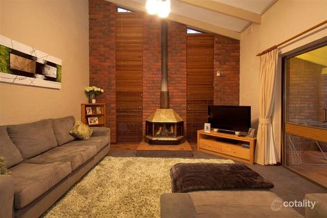 Property photo of 36 Waterloo Crescent Lesmurdie WA 6076