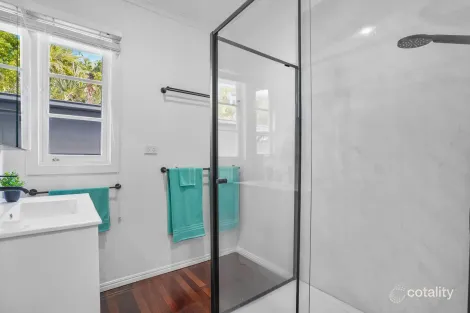 Property photo of 5 Musgrave Avenue Labrador QLD 4215