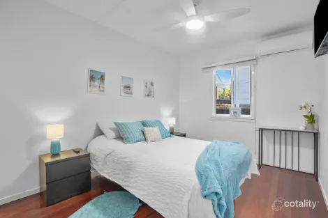 Property photo of 5 Musgrave Avenue Labrador QLD 4215