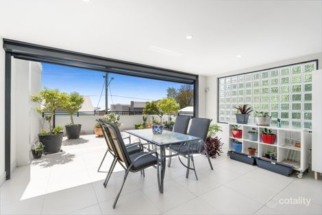 Property photo of 1/72 Pine Street Wynnum QLD 4178
