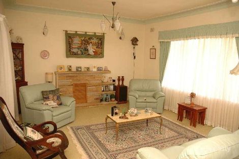 Property photo of 33 Bridgeview Crescent Thornleigh NSW 2120