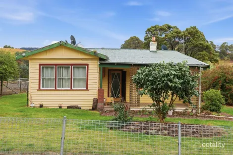 Property photo of 50 The Avenue Ellendale TAS 7140