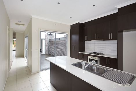 Property photo of 2/11 Toledo Crescent Point Cook VIC 3030
