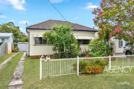 30 Boronia Ave, Woy Woy, NSW 2256
