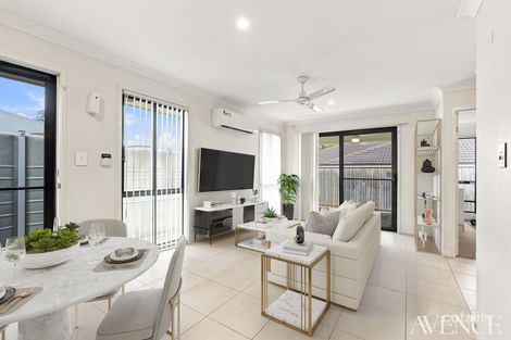 Property photo of 5 Foster Circuit Hillcrest QLD 4118