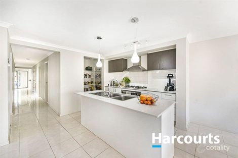 Property photo of 84 Parkhurst Drive Cranbourne East VIC 3977