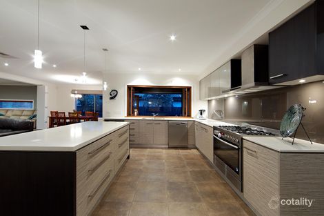 Property photo of 4 Leichhardt Court Sandhurst VIC 3977