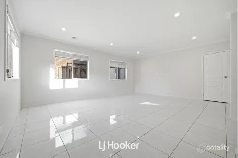 Property photo of 18 Mantello Street Lyndhurst VIC 3975