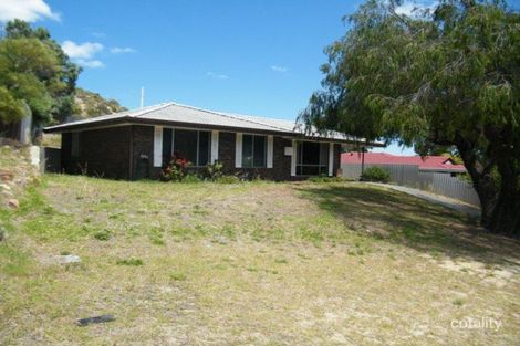 31 Fenellia Cres, Craigie, WA 6025