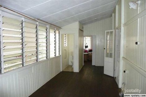 Property photo of 9 Nelson Street Corinda QLD 4075