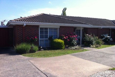 2/7 Kankie St, Cranbourne, VIC 3977