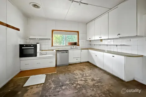 Property photo of 65 Binalong Street Young NSW 2594