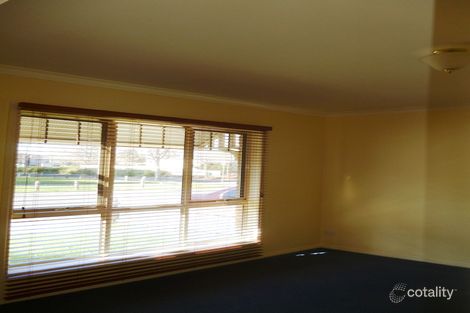 Property photo of 3 Lyrebird Walk Whittlesea VIC 3757