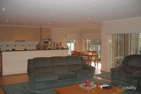 Property photo of 6 Hasluck Crescent Lynbrook VIC 3975