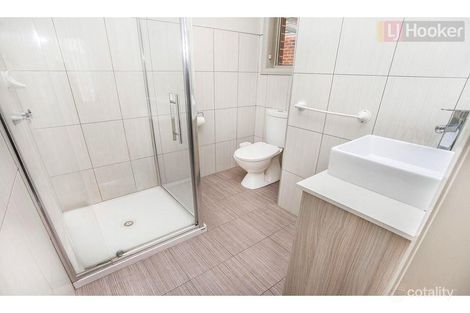 Property photo of 11 Malabar Street Roxburgh Park VIC 3064