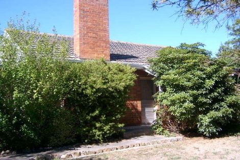 Property photo of 25 Heath Crescent Hampton East VIC 3188