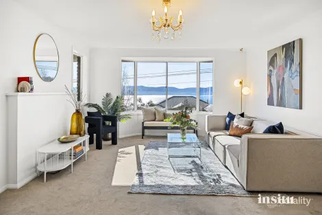 Property photo of 19 Red Knights Road Sandy Bay TAS 7005