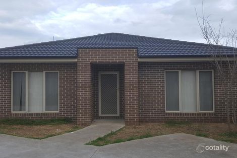 5/13 Bronton Cl, Kurunjang, VIC 3337