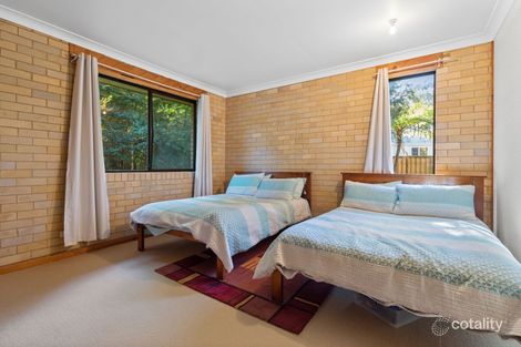 Property photo of 10 Gymea Crescent Mannering Park NSW 2259