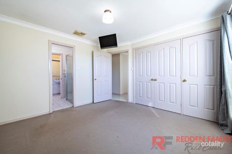 Property photo of 5 Lesley Place Dubbo NSW 2830