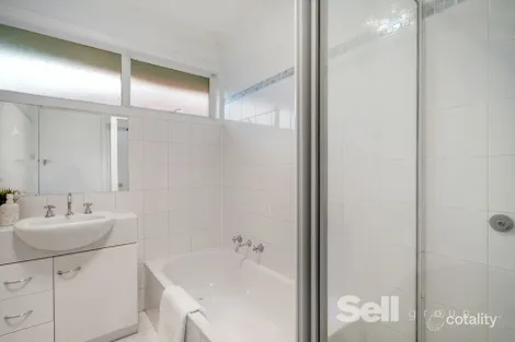 Property photo of 3 Elka Road Springvale South VIC 3172