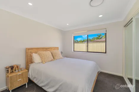 Property photo of 2/36 Treeview Place Mardi NSW 2259