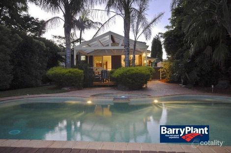 33 Wakley Cres, Wantirna South, VIC 3152