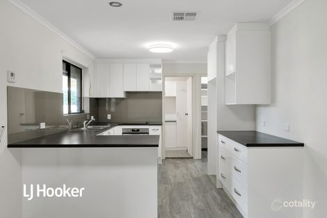 Property photo of 12 Prince Of Wales Court Wynn Vale SA 5127