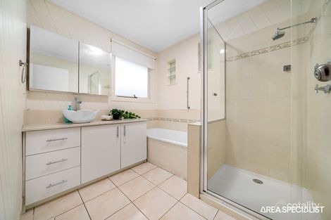 Property photo of 144 James Cook Drive Endeavour Hills VIC 3802