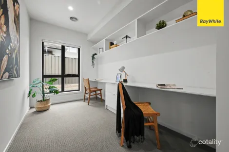 Property photo of 55 Marble Drive Cobblebank VIC 3338
