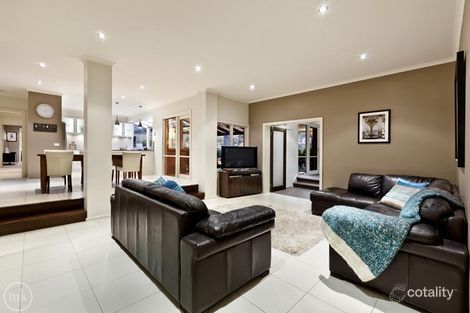 Property photo of 15 Lindon Strike Court Research VIC 3095