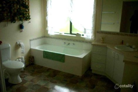 Property photo of 11 Centre Road Venus Bay VIC 3956