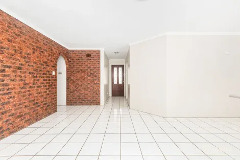 Property photo of 42 Dawn Crescent Emerald QLD 4720