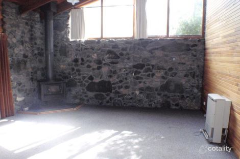 Property photo of 124 Moss Avenue Mount Helen VIC 3350