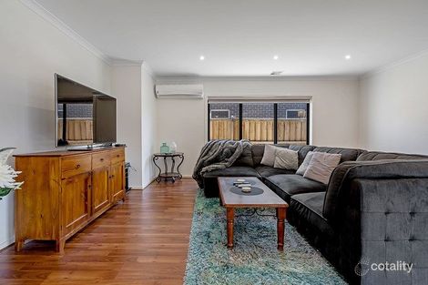 Property photo of 4 Hickory Road Mickleham VIC 3064