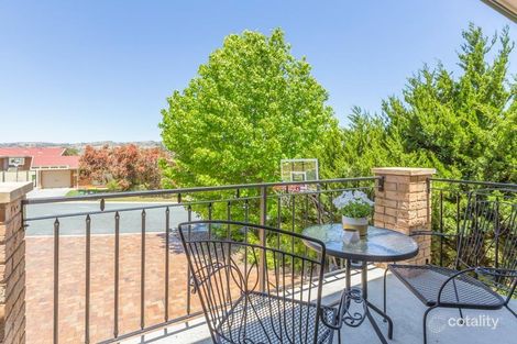 Property photo of 8 Breen Place Jerrabomberra NSW 2619